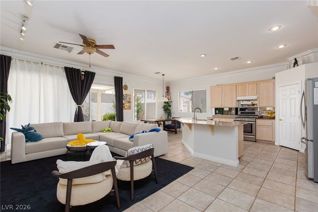 322 Turtle Peak Avenue, Las Vegas, NV 89148