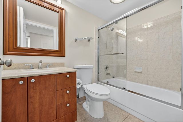 9441 W MCNAB Road 111, Tamarac, FL 33321