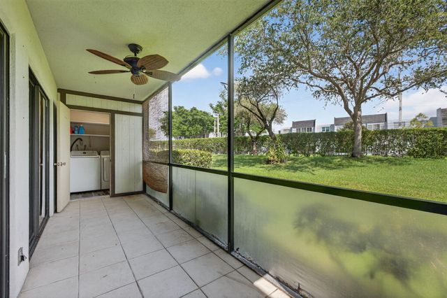 9441 W MCNAB Road 111, Tamarac, FL 33321