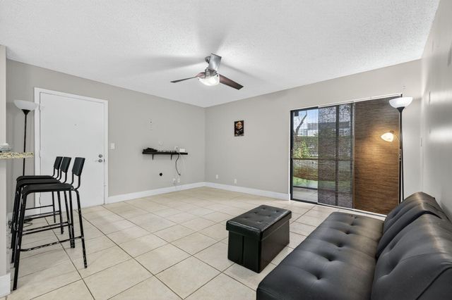 9441 W MCNAB Road 111, Tamarac, FL 33321