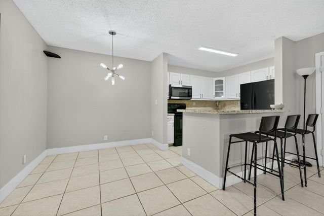 9441 W MCNAB Road 111, Tamarac, FL 33321