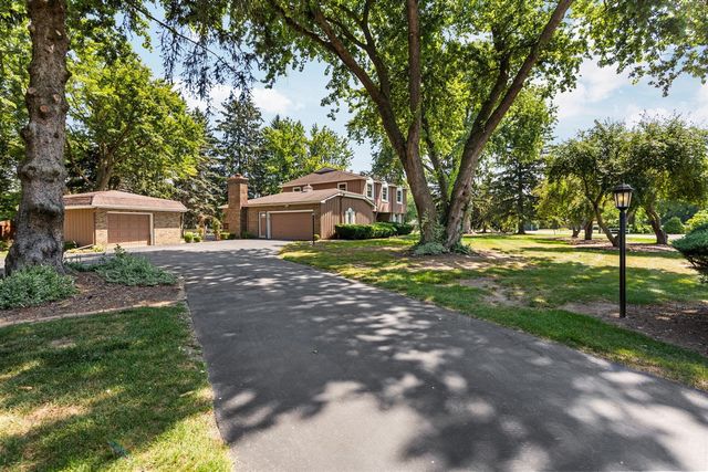 3540 Meadow Lane, Saline, MI 48176