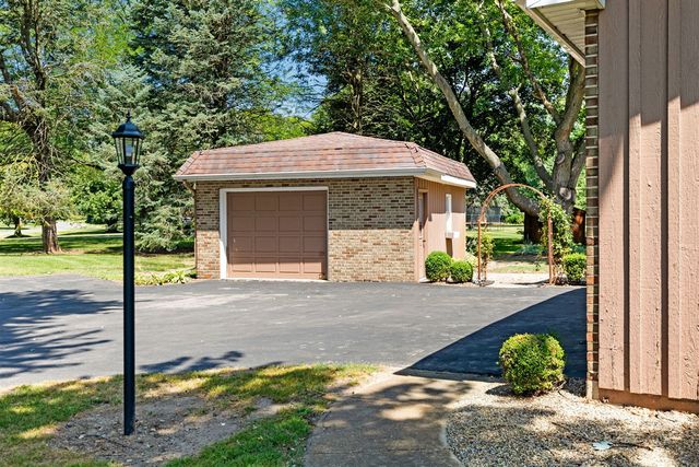 3540 Meadow Lane, Saline, MI 48176