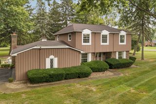 3540 Meadow Lane, Saline, MI 48176