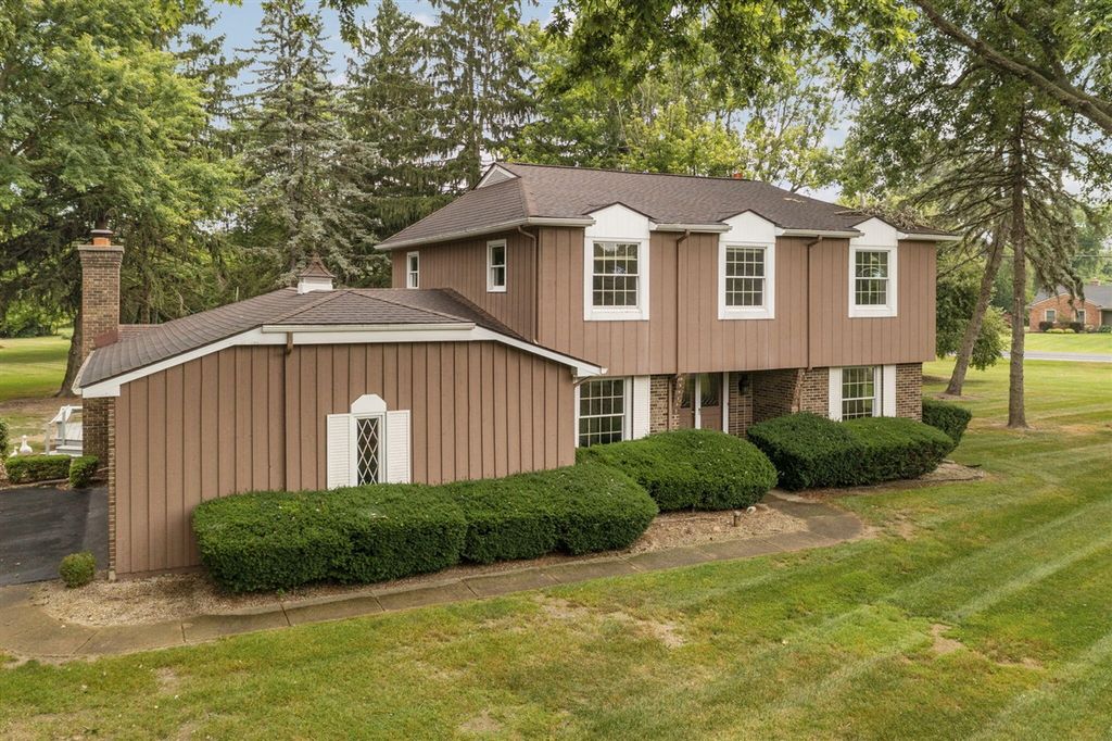 3540 Meadow Lane, Saline, MI 48176