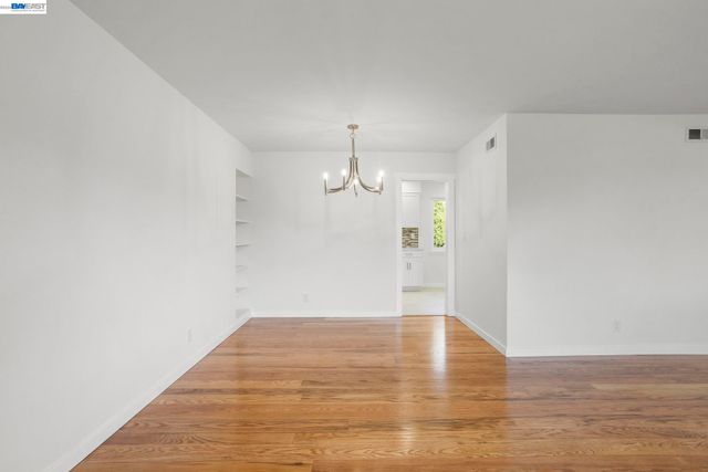 2526 Oakes Dr, Hayward, CA 94542