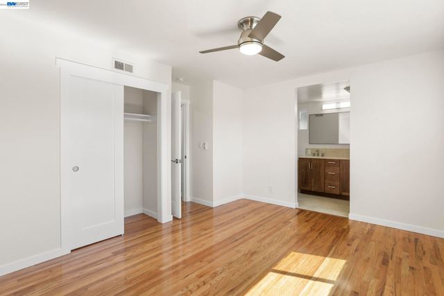 2526 Oakes Dr, Hayward, CA 94542