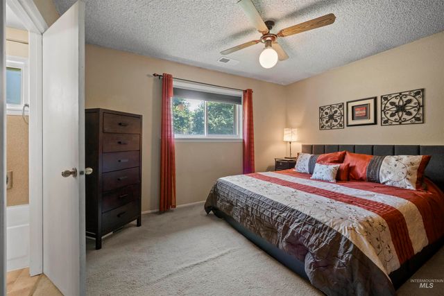 449 SE Sunrise Dr, Mountain Home, ID 83647