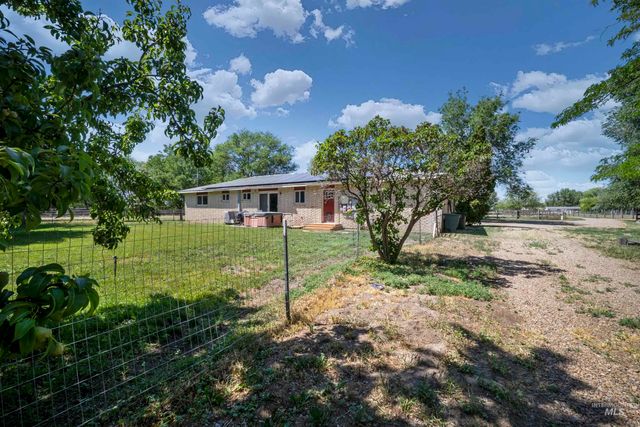 449 SE Sunrise Dr, Mountain Home, ID 83647