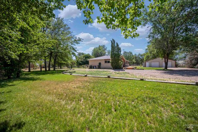 449 SE Sunrise Dr, Mountain Home, ID 83647