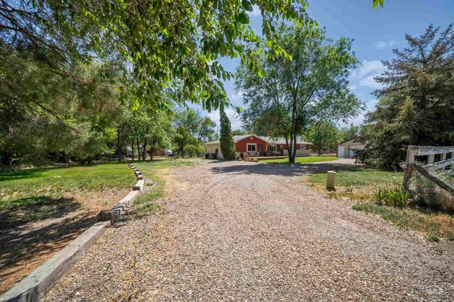 449 SE Sunrise Dr, Mountain Home, ID 83647