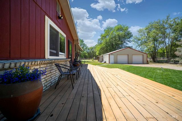 449 SE Sunrise Dr, Mountain Home, ID 83647