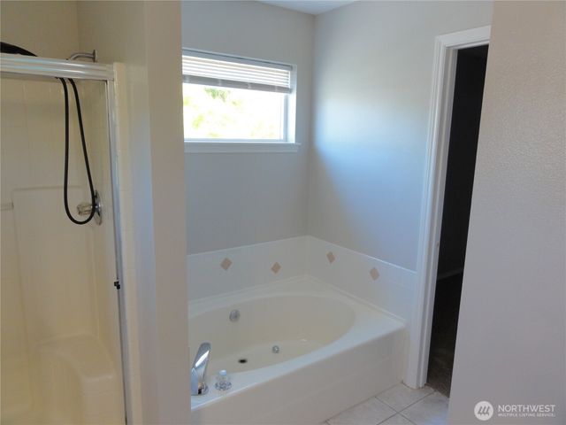 34231 31st Avenue SW, Federal Way, WA 98023