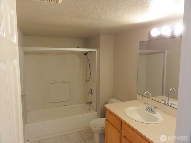 34231 31st Avenue SW, Federal Way, WA 98023
