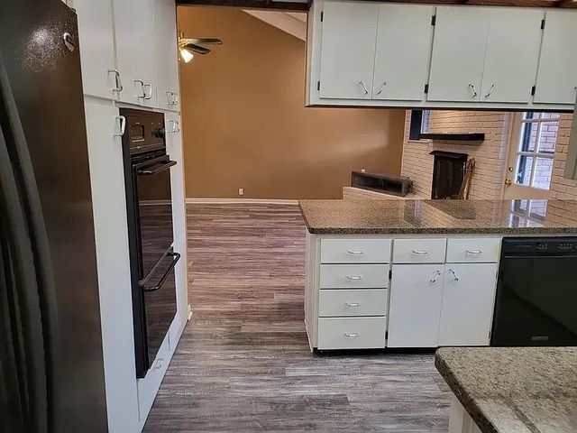 5728 Rockhill Road, Fort Worth, TX 76112