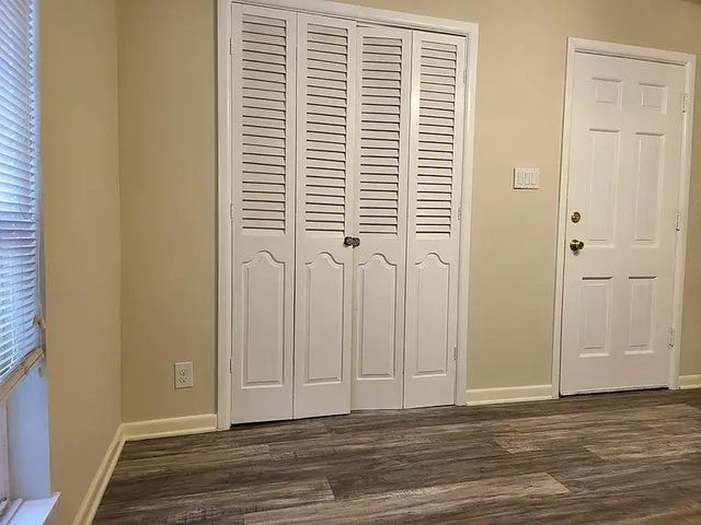 5728 Rockhill Road, Fort Worth, TX 76112