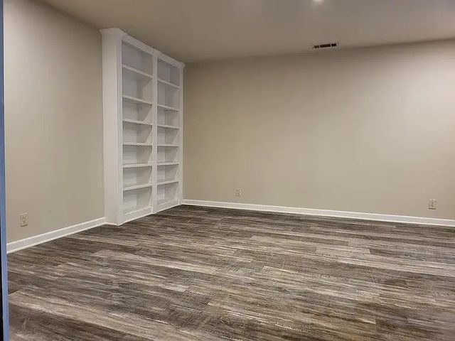 5728 Rockhill Road, Fort Worth, TX 76112