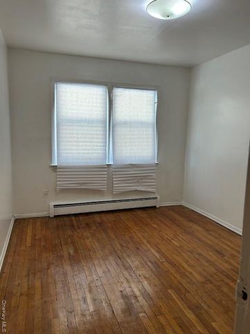 14438 184th Street, Springfield Gardens, NY 11413