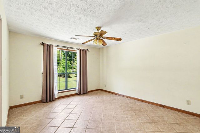 5613 YEAGER RIDGE Drive, Douglasville, GA 30135