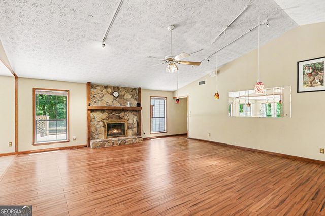 5613 YEAGER RIDGE Drive, Douglasville, GA 30135