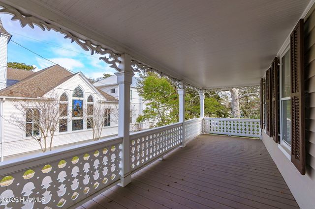 200 Craven Street, Beaufort, NC 28516