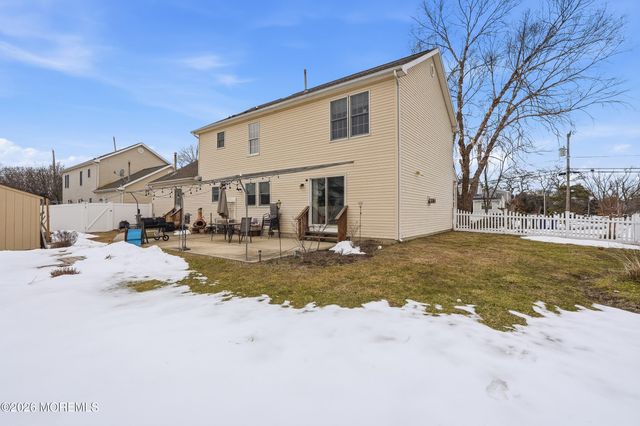 720 Talmadge Avenue, Oakhurst, NJ 07755