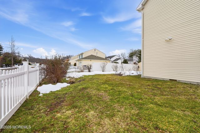 720 Talmadge Avenue, Oakhurst, NJ 07755