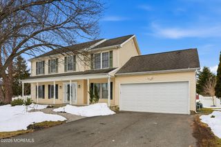 720 Talmadge Avenue, Oakhurst, NJ 07755