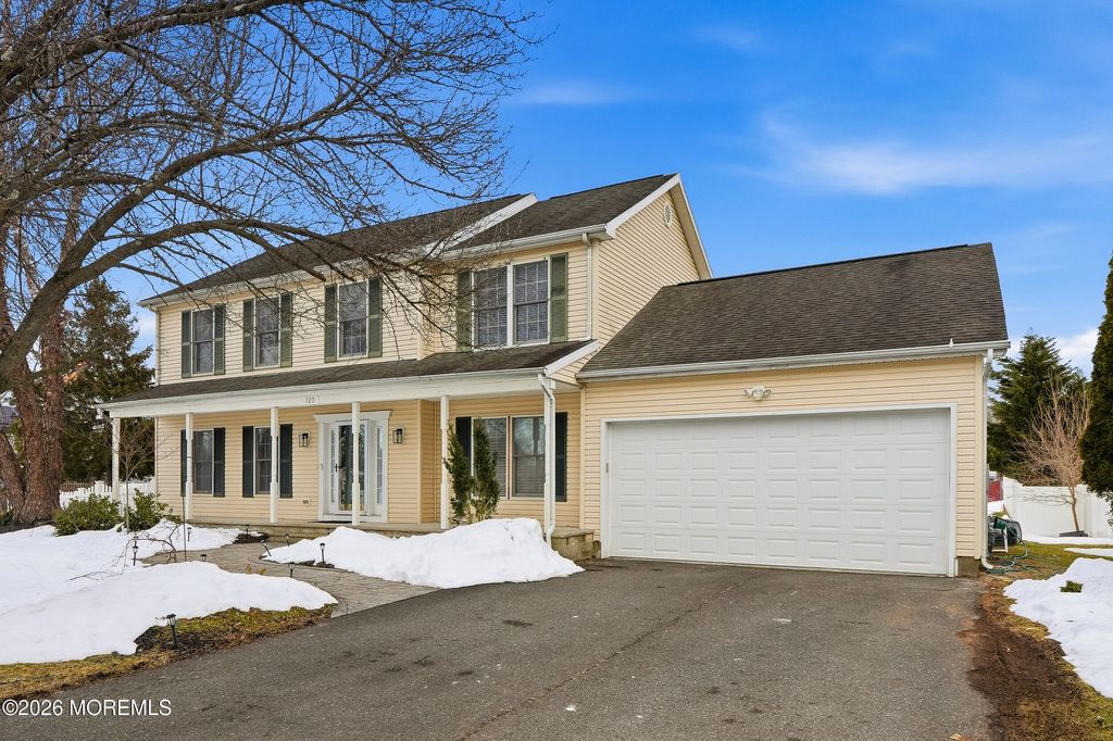 720 Talmadge Avenue, Oakhurst, NJ 07755