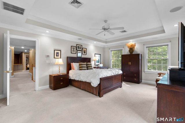 12 Logans Way, Danbury, CT 06811