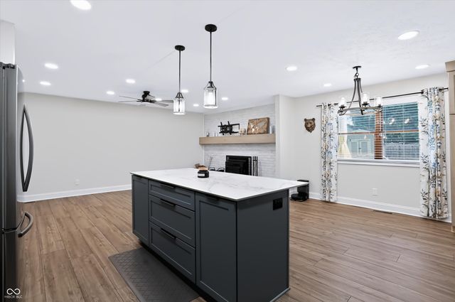 2577 Horizon Boulevard, Greenwood, IN 46143