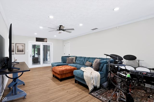 2577 Horizon Boulevard, Greenwood, IN 46143