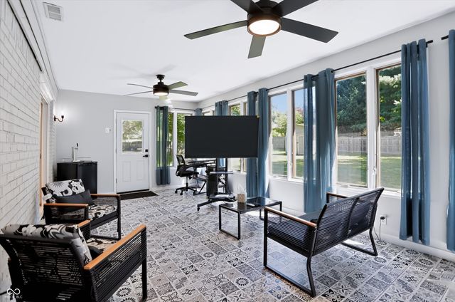 2577 Horizon Boulevard, Greenwood, IN 46143
