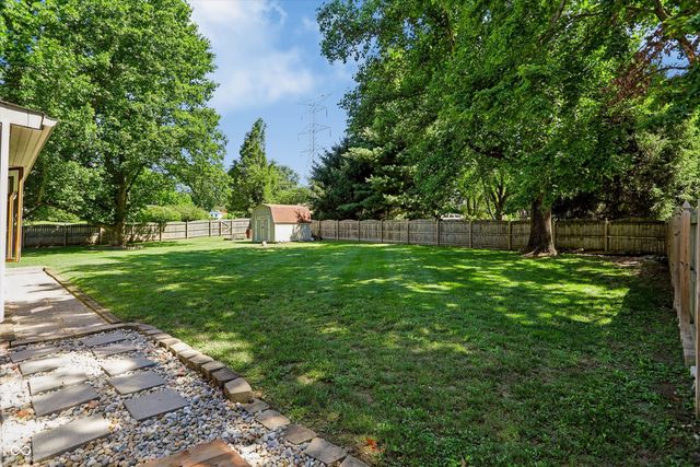 2577 Horizon Boulevard, Greenwood, IN 46143