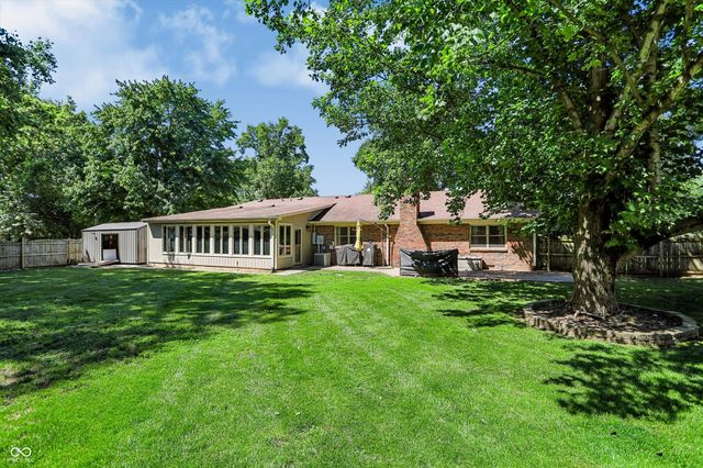 2577 Horizon Boulevard, Greenwood, IN 46143