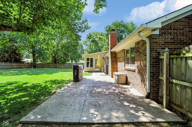 2577 Horizon Boulevard, Greenwood, IN 46143
