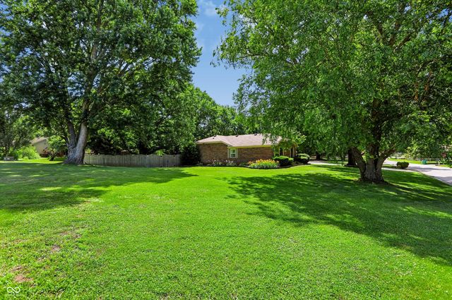 2577 Horizon Boulevard, Greenwood, IN 46143