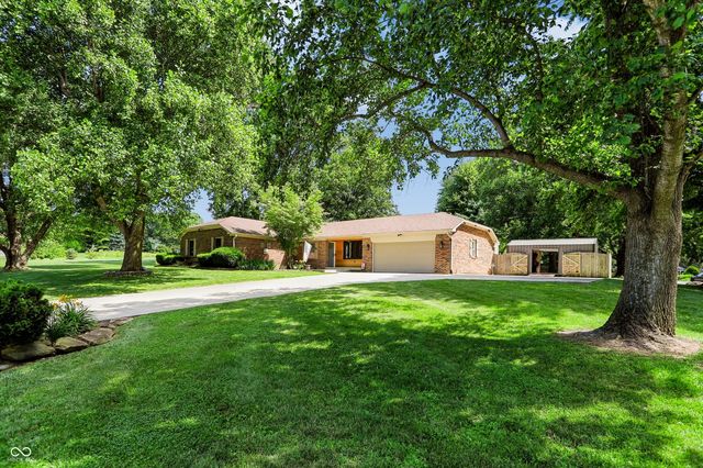 2577 Horizon Boulevard, Greenwood, IN 46143