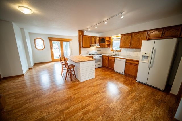 1907 1st St SW, Rochester, MN 55902