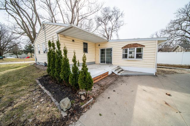 1907 1st St SW, Rochester, MN 55902