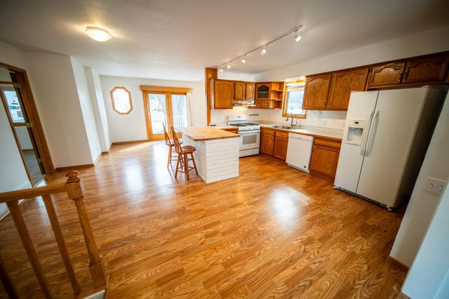 1907 1st St SW, Rochester, MN 55902