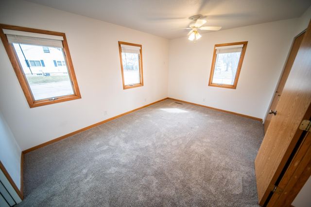 1907 1st St SW, Rochester, MN 55902