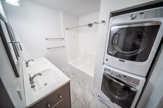 1907 1st St SW, Rochester, MN 55902