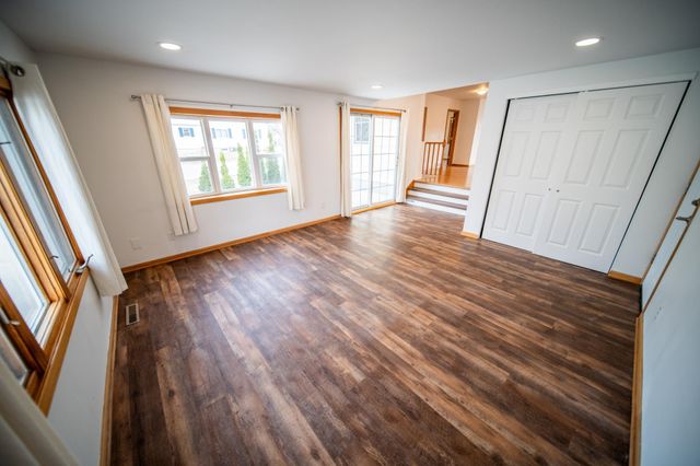 1907 1st St SW, Rochester, MN 55902