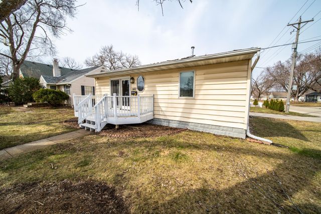 1907 1st St SW, Rochester, MN 55902