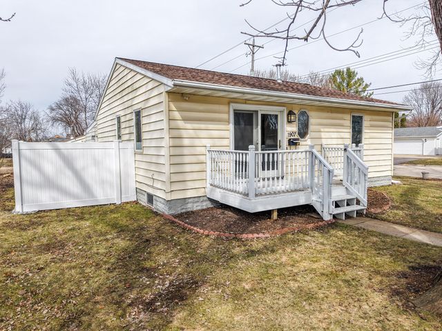 1907 1st St SW, Rochester, MN 55902