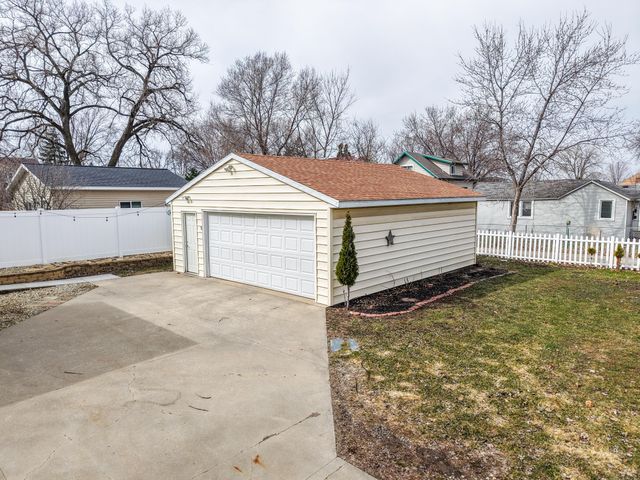 1907 1st St SW, Rochester, MN 55902