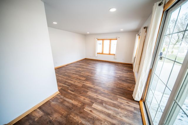 1907 1st St SW, Rochester, MN 55902