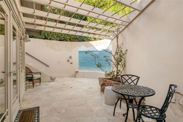 426 Nyes Place, Laguna Beach, CA 92651