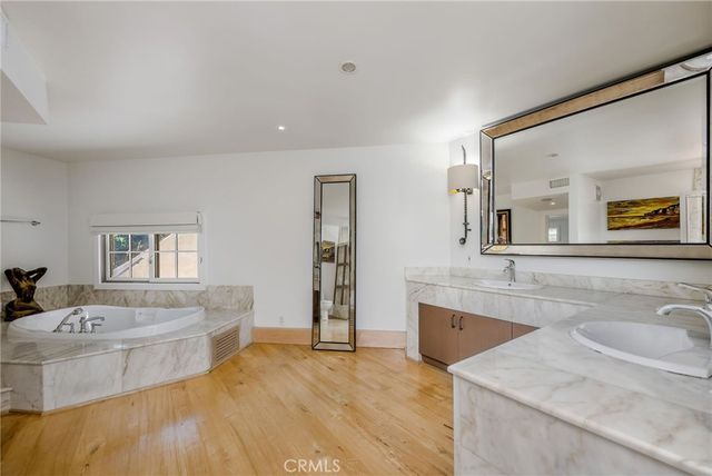 426 Nyes Place, Laguna Beach, CA 92651